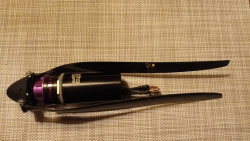 CFK Prop GM 22x14 an Reisenauer Versatz 0° mit Klemm-Mittelteil 36/8 mit Reisenauer Spinner Kappe 40,5mm 